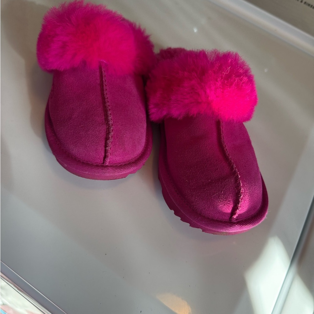 UGG Fuchsia Kids Slippers